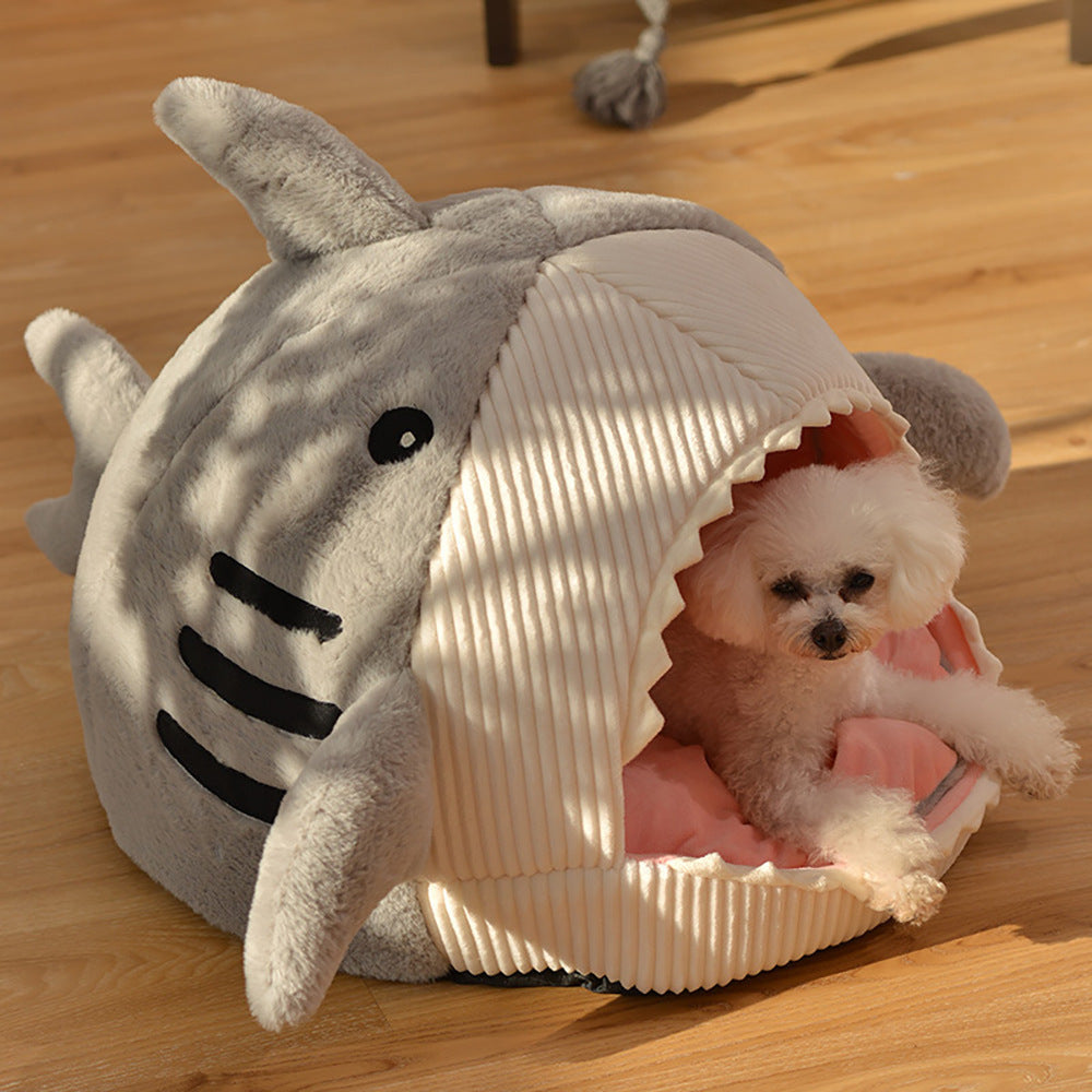 Celebrity Big Mouth Shark Pet Bed - Semi Closed Nest With Mat